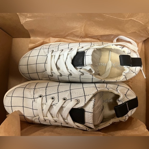 New Waco Windowpane Sneakers in White Size 7 - Picture 1 of 5